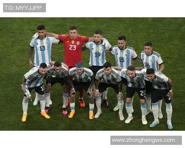 足球明星与球迷互动精彩瞬间集锦视频分享 足球明星与球迷互动精彩瞬间集锦视频分享